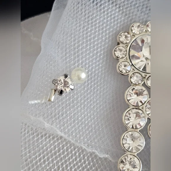 Vera Wang Disney Ears Tiara Crystal Headband Minnie Fairytale Wedding Veil - Picture 3 of 11